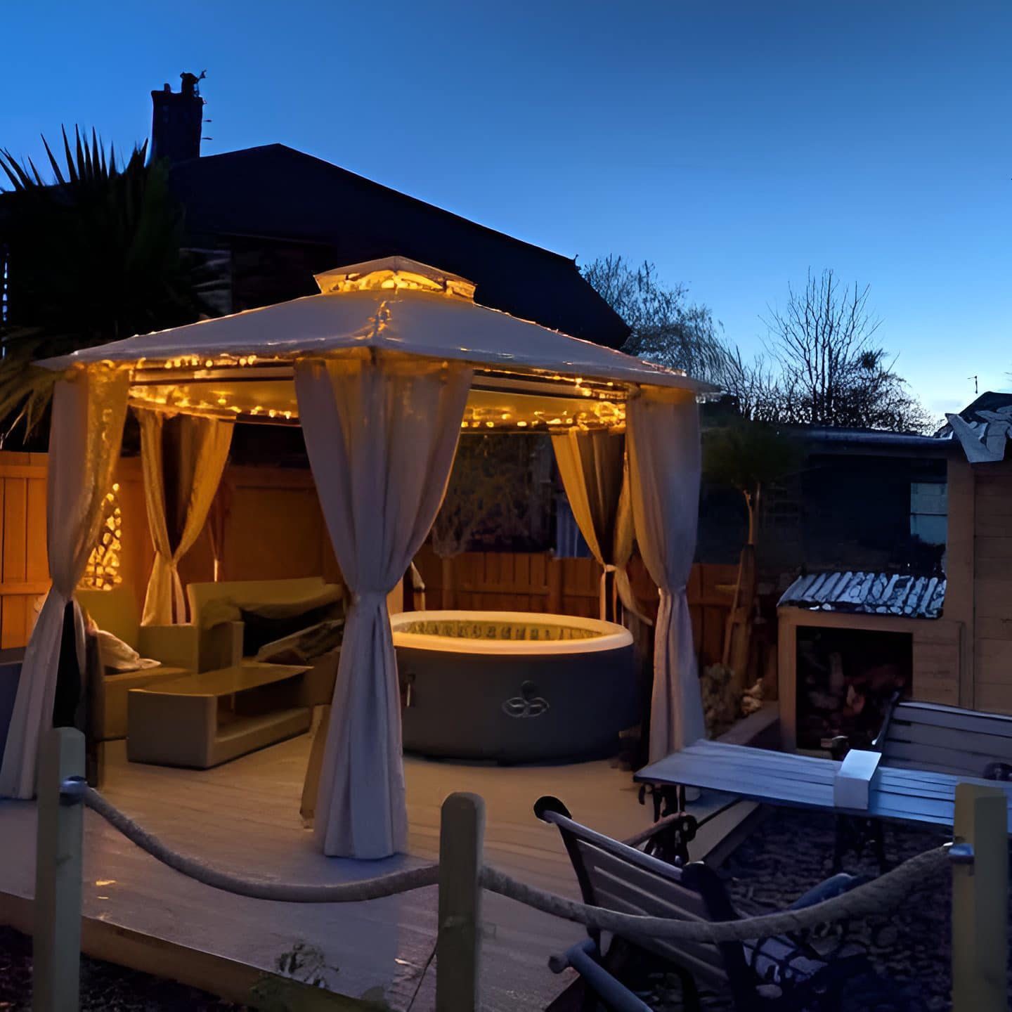 427943060_122118311816188918_3108660570986356962_n patio decking